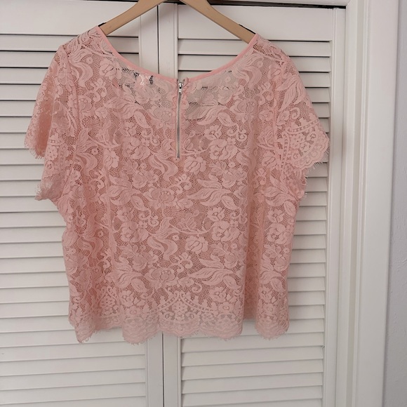 TORRID Charming Pink Blush Lace Blouse EUC - Picture 2 of 7